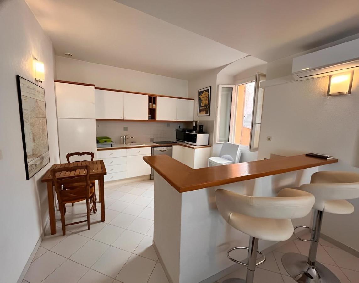 Appartement Spacieux En Face Du Port كالفي المظهر الخارجي الصورة